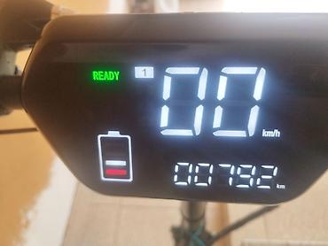 sukuter: Elektrikli skuter – oturacaqla, güclü işıq və böyük displeylə - — 2