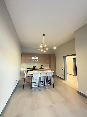 дом с бассейном: 4 комнаты, 250 м², Свежий ремонт — 8