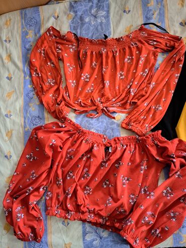 Kompleti: Ženska modna garderoba – set - Crni bodi sa volanima: off-shoulder — 11