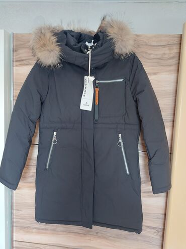 Kurtkalar: Teze kurtka .razmer 10 - 11-14 yasa uygun olar . hediyye alinib.boyuk — 2