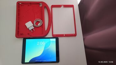 Планшеты: Планшет, Apple, память 32 ГБ, 10" - 11", Wi-Fi, Б/у, Классический цвет - Серый — 3