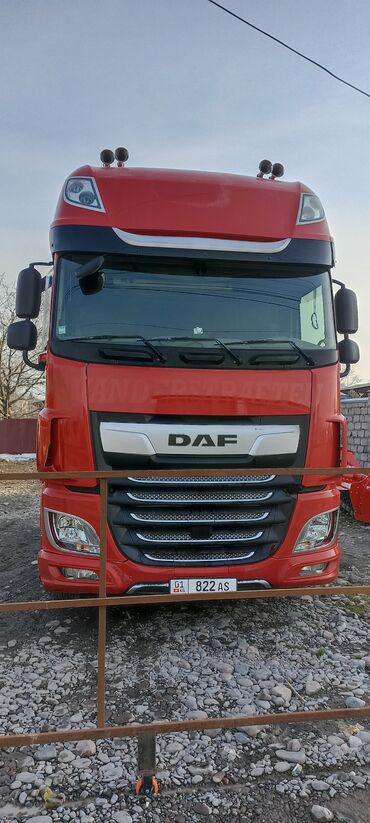 грузовые бусы: Тягач, DAF, 2018 г.
