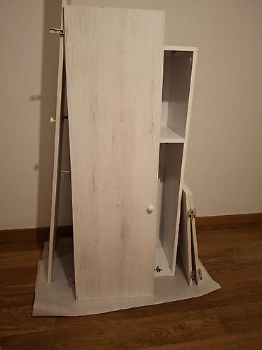 second hand namestaj: Prodaja plakara zbog renoviranja, ima malo ostecenje u uglu. Delimicno — 3