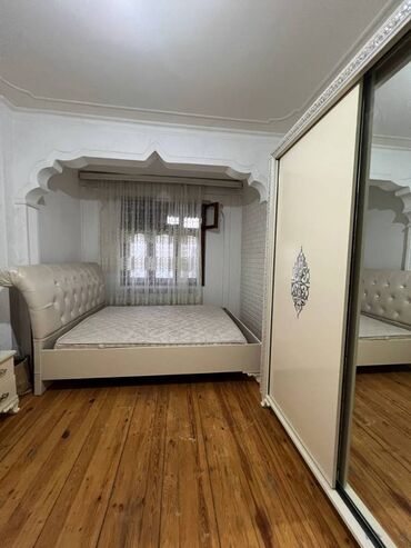 Uzunmüddətli kirayə mənzillər: 9 cu MKR-da Mircəlal küçəsində yerləşən 9 mərtəbəli binanın 5-ci — 6