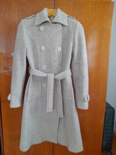 Другая женская одежда: Е пальто женское 44 размер драпворошем состоянии