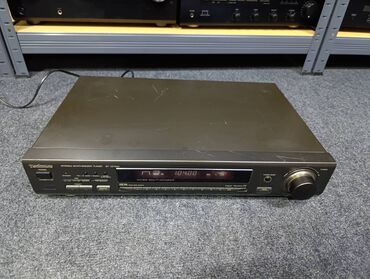 Pojačala i prijemnici: Technics ST-GT550 je stereo sintisajzerski tjuner (RDS) koji je bio — 2