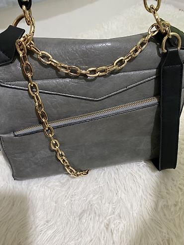 Çantalar: Givenchy qadın çantası - Rəng: boz (mat-metalik effektli) - Material — 5