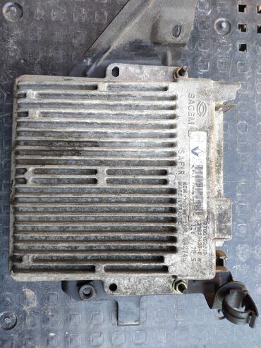 Другие детали для мотора: Блоки управления двигателем Renault. Есть только то, что перечислено — 5