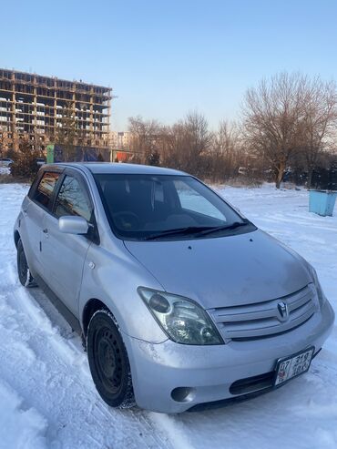 Toyota: Toyota ist: 2003 г., 1.3 л, Автомат, Бензин, Хэтчбэк