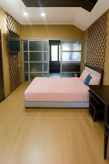 Посуточная аренда квартир: 1 комната, Душевая кабина, Постельное белье, Кондиционер — 1