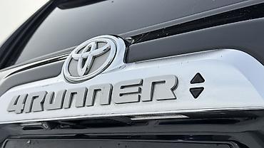 Toyota: Toyota 4Runner: 2015 г., 4 л, Автомат, Бензин, Внедорожник — 20