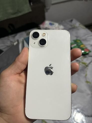 оригинальные аирподсы 1: IPhone 13белый цвет (Starlight). Компактный корпус с плоскими гранями — 1