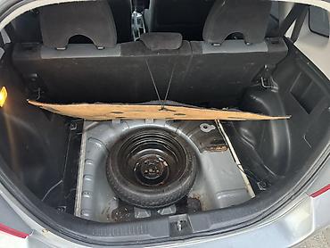 полик 5 д: Honda Fit: 2008 г., 1.5 л, Автомат, Бензин, Хэтчбэк — 8