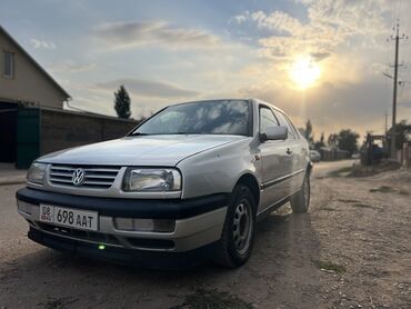 фольксваген поло 2012: Volkswagen Vento: 1992 г., 1.8 л, Механика, Бензин