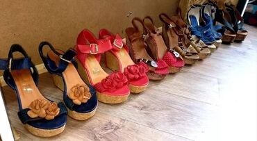 Другая женская обувь: ПРОДАЮ!!! Женскую обувь оптом.Общее количество где-то 100+- пар новых — 13