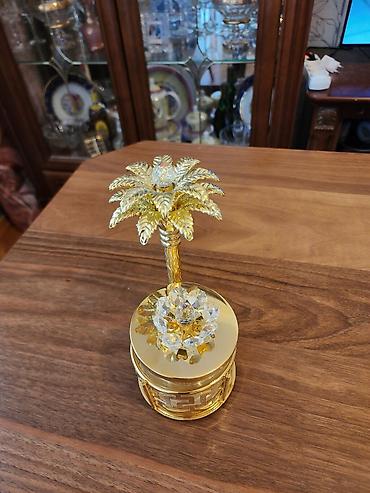 konfet: Nəlbəkilər, 1 əd — 6