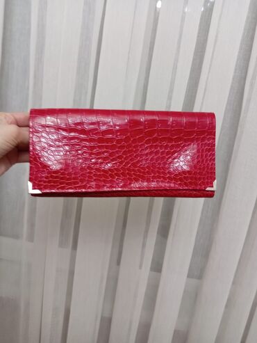 Çantalar: Klatç, Chanel, Yeni