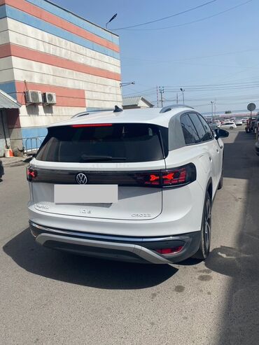 буровой техника: Volkswagen ID.6: 2023 г., 0.1 л, Робот, Электромобиль, Кроссовер