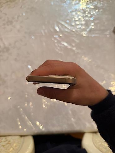 15 iphone: IPhone 16 Pro, 128 GB, Qızılı, Face ID — 5