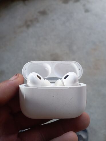 soba islenmis: Б/у Беспроводные (Bluetooth) Наушники, Apple, цвет - Белый