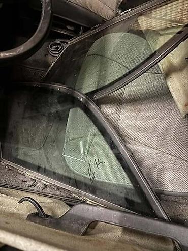 car odzaci: LEPTIR STAKLA ZA MERCEDES BENZ E KLASA, E 200, E 220 . OD 2009. DO — 1