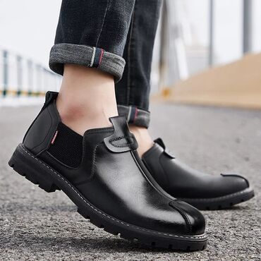 чёрный туфли размер 42: Мужские стильные кожаные туфли на толстой подошве. Размер 43, цвет