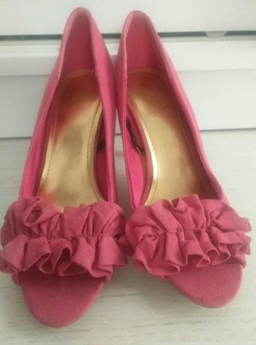 Ženska obuća | Kikinda: H&M nove cipele, veličina 37, visina stikle 8cm