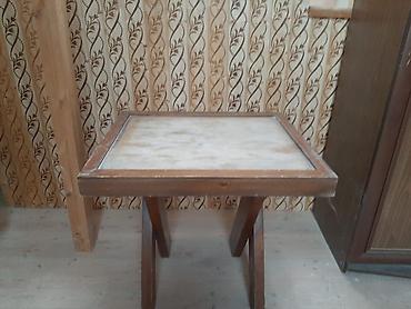 ağac: Taxta çərçivəli kiçik masa - Material: Bərk taxta karkas, üst hissə — 1