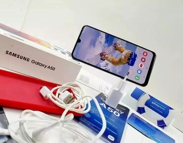 Samsung: Samsung Galaxy A50, Б/у, 256 ГБ, цвет - Белый, 2 SIM