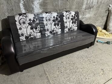 Прямые диваны: Прямой диван, Трехместный — 3