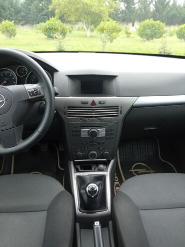 Digər Avtomobillər: Maşının zavod nə qoyubsa hamısı işləkdi, avtopilotda həmçinin, dörd — 8