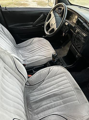 e 303: Volkswagen Passat: 1992 г., 1.8 л, Механика, Бензин, Универсал — 5
