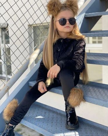 Kompleti: Toplo postavljene plišane trenerkice za devojčice u kompletu sa rajfom — 3