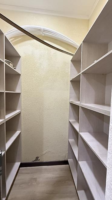 61: 3 комнаты, 122 м², Элитка, 9 этаж — 8