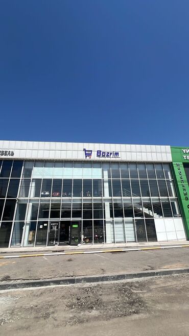 дом купить в бишкеке: Срочно !!! Сдаю помещение (1-й этаж) 400 кв.м под любой бизнес