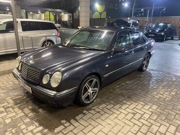 мкпп w210: Mercedes-Benz E 240: 1999 г., 2.4 л, Механика, Бензин, Седан