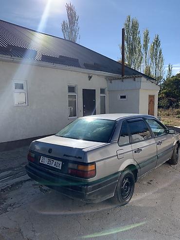 sg 9: Volkswagen Passat: 1990 г., 1.8 л, Механика, Бензин, Седан — 6