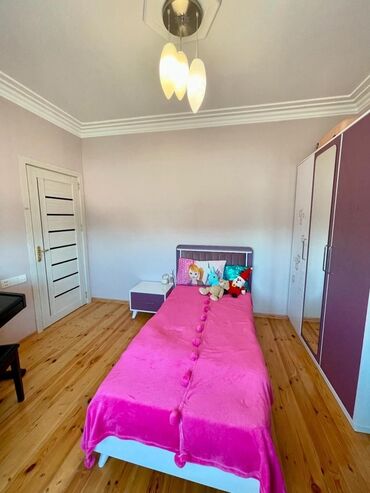 Həyət evləri və villaların satışı: 2 mərtəbəli həyət evi. Binə qəsəbəsi mərkəzdə.4 otaq, 3 hamam tualet — 16