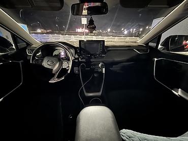 аварийный знак: Toyota RAV4: 2020 г., 2.5 л, Автомат, Бензин, Кроссовер — 7