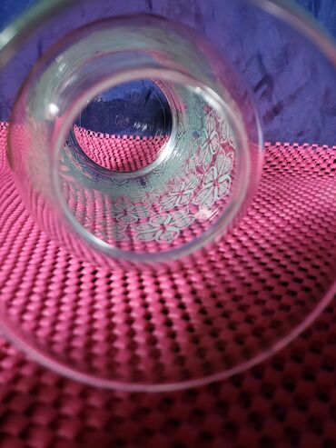 Ostalo posuđe: Vaza nova,vintaz staklena. Vaza je bez ostecenja,sve na vazi odsjaj — 10