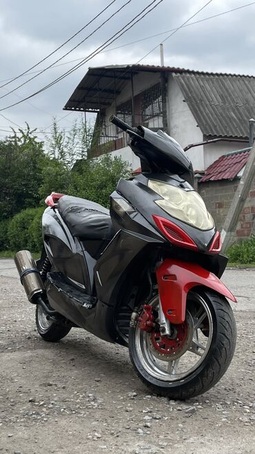 Мотоциклы и мопеды: Скутер Yamaha, 150 куб. см, Бензин, Б/у