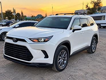 audi 10: Toyota Grand Highlander: 2024 г., 2.5 л, Гибрид, Кроссовер — 1