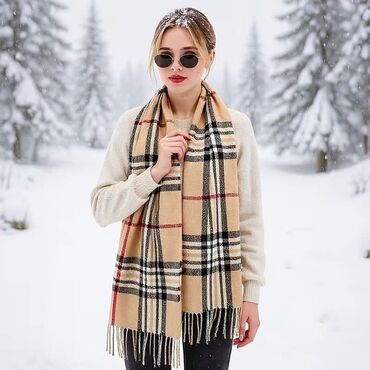 Šalovi: Ženski šal Dimenzije 178x73cm Cena 1600din Poručuje se,isporuka za — 21