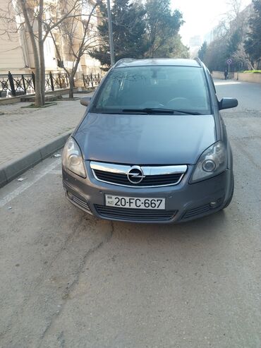 Opel: Opel Zafira: 2.2 l | 2005 il 392000 km Van/Minivan