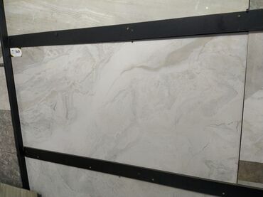 hamam kafel metlax dizayni: Böyük ölçülü keramika/porcelain plitə – mərmər effekti - Rəng: açıq