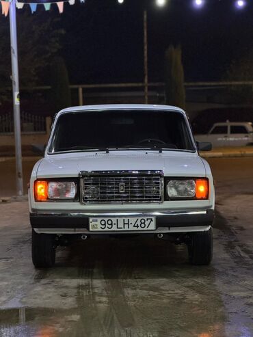 VAZ (LADA): VAZ 2107, ağ rəng, AZ dövlət nömrə nişanı 99-LH-487. Xüsusiyyətlər: - -da lalafo.az — 2 VAZ (LADA): VAZ 2107, ağ rəng, AZ dövlət nömrə nişanı 99-LH-487. Xüsusiyyətlər: - — 2