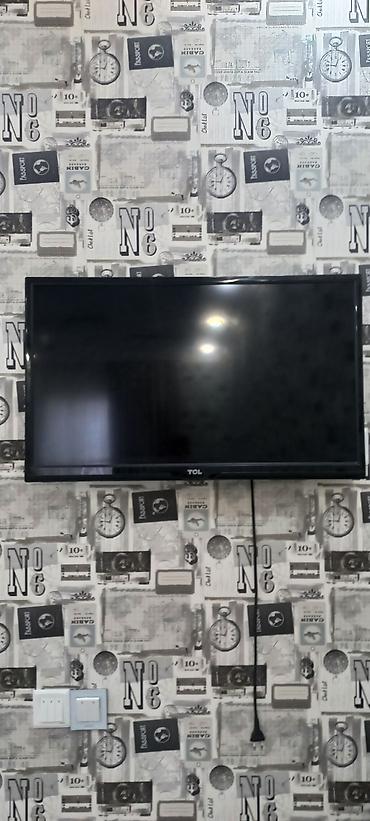 tcl телевизор: TCL LED televizor - Ekran ölçüsü: təxminən 32–40 düym aralığı (divara — 2