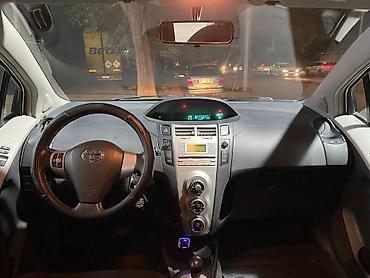 авто ярис: Toyota Yaris: 2006 г., 1.3 л, Робот, Бензин, Хэтчбэк — 8