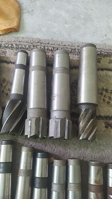 Наборы инструментов: ФРЕЗЫ Концевые и ФРЕЗЫ отрезные. Фрезы имеют различные формы и — 4