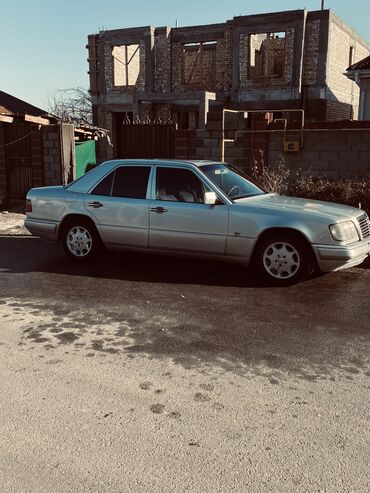 w124 дерево: Mercedes-Benz W124: 1993 г., 2.2 л, Механика, Бензин, Седан